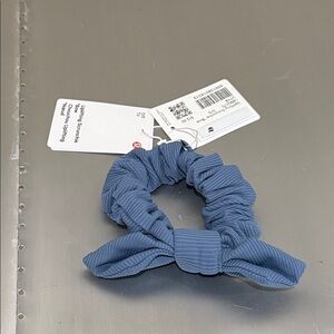Lululemon Uplifting Scrunchie Bow – Utility Blue 💙 NWT